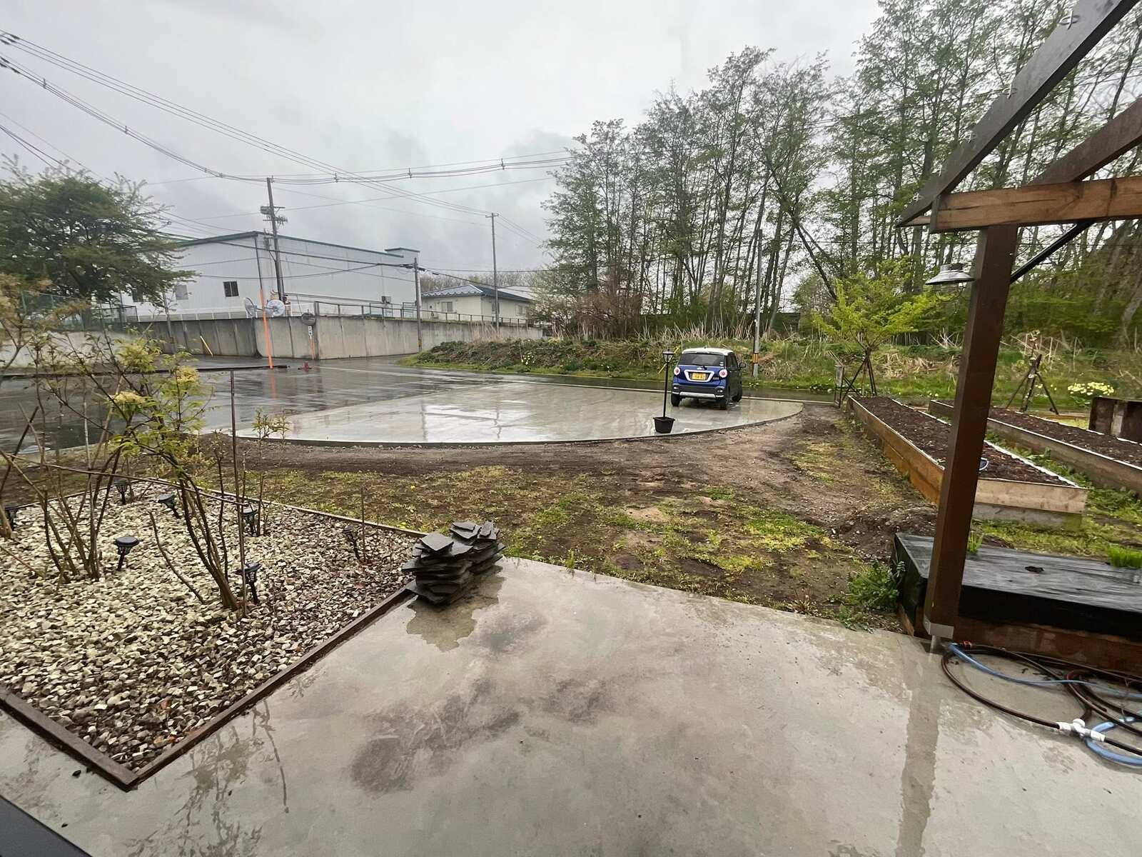 芝生の下地づくり